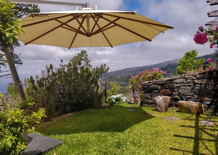 Achadinha - Mountain 木屋 阿科达卡列塔